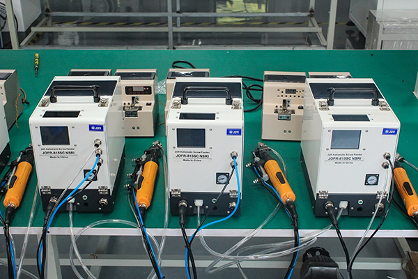 使用自動(dòng)鎖螺絲機(jī)要注意哪些方面？堅(jiān)豐電子告知您